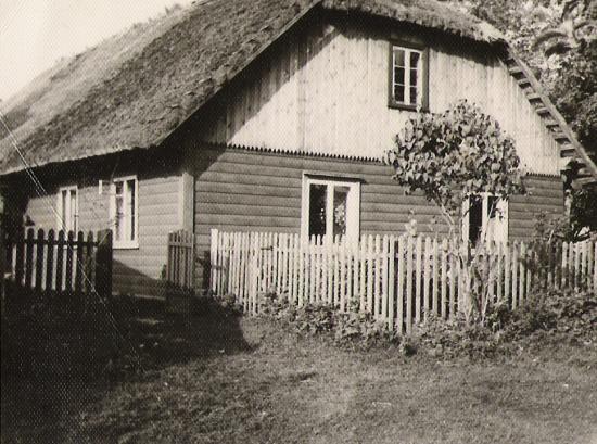 Kõrtsi elumaja ots Roosi poolt vaadatuna, 1960-70dad.